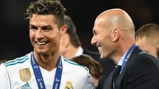 Zidane Bela Cristiano Ronaldo, Sebut Kariernya Layak Mendapat Penghargaan